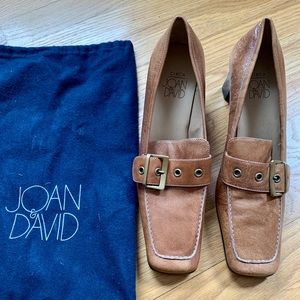 JOAN & DAVID CIRCA ITALIAN HEEL / PUMP. TAN ANTIQUED LEATHER, WOMANS SIZE 8